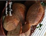 A picture of step 16 of Aromatic Poppy Seed Hard Rolls.