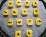 A picture of step 8 of Aunt Stella-Style Baked Potato Square Cookies.