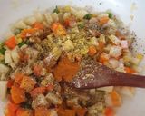 Foto del paso 2 de la receta: Charquicán de pollo y quinoa..