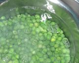 A picture of step 1 of Shahi Matar Paneer Pulao.