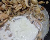 A picture of step 2 of Black Pepper Mushroom.