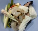 A picture of step 3 of Tom Yum Ramen.