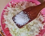 Foto del paso 2 de la receta: Chucrut o repollo blanco fermentado 🇩🇪 Sauerkraut (col agria) ♥ Probióticos 🇩🇪 Alemania