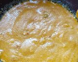 A picture of step 4 of Kesari Suji halwa.