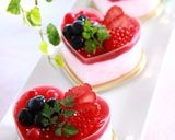 A picture of step 9 of Tiramisu-style Strawberry Mousse.