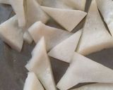 A picture of step 2 of Gulkand paan.