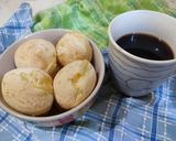 Foto langkah ke 10 dari resep Pão de Queijo (Roti Keju Brazil).