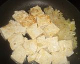 A picture of step 2 of Fried Ketchup Tofu in 10 minutes.