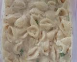 A picture of step 5 of Macaroni surprise ball.