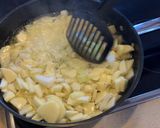 Foto del paso 1 de la receta: Pimientos rellenos de tortilla de patatas