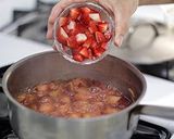 A picture of step 3 of Rhubarb and Strawberry Trifle.