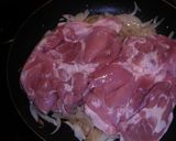 A picture of step 2 of Super-Simple! Chicken Thighs and Onion Simmered in Sauce.