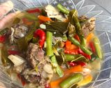 Foto langkah ke 6 dari resep #7 Asem-Asem Iga dengan Daun Kedondong 🍲.