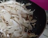 Foto langkah ke 3 dari resep Tumis Jamur Tiram.