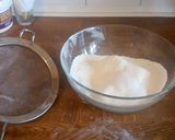 A picture of step 2 of English Style Pancakes.