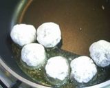 A picture of step 9 of Lotus Root Dumplings with Ankake Sauce.
