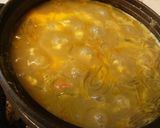 A picture of step 3 of Harusame Bean Noodles and Crab Miso (Innards) Stew.