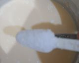 A picture of step 1 of Cake rusk custard with jelly.