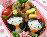 A picture of step 3 of Doll Festival Hina-doll Bento.