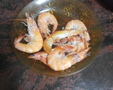 Foto del paso 1 de la receta: Guiso marinero de garbanzos con bacalao y langostinos