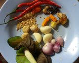 Foto langkah ke 1 dari resep Gulai Rebung Muda + Kerupuk Kulit.