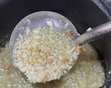 Gambar langkah 3 resipi Kailan & Cendawan Shitake Crispy Garlic Sos Tiram.