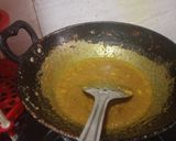 A picture of step 1 of Kacche kele ki bhujiya.