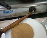 A picture of step 6 of Sweet paratha.