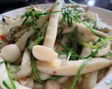 Hình bước làm 5 của món Nấm xào lá chanh