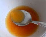 A picture of step 2 of Honey Lemon Dressing.