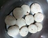 A picture of step 3 of Rice flour poori.