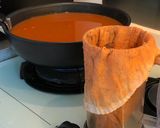 A picture of step 9 of Lobster bisque.
