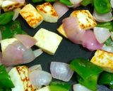 A picture of step 3 of Malai Paneer Capsicum Curry.