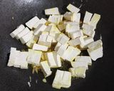 Foto langkah ke 3 dari resep Tumis Tahu Jamur Enoki.