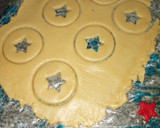 A picture of step 6 of Simple sugar cookies.