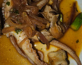 Foto del paso 6 de la receta: Pulpo con llanega negra y gambas cocidas con salsa tártara