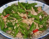 Foto langkah ke 5 dari resep Tumis buncis telur.