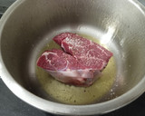 Foto del paso 1 de la receta: Guiso de garbanzos y jarrete de tudanca