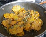 A picture of step 2 of Masala Potato.