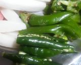 गाजर मूली का अचार(gajar mooli ka achar recipe in hindi) रेसिपी चरण 1 फोटो
