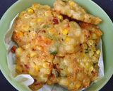 Foto langkah ke 3 dari resep Dadar Jagung Ambon.