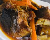 A picture of step 5 of CAT FISH PEPPER SOUP by maryumms_cuisine.