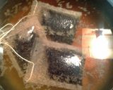A picture of step 1 of tea for colds.