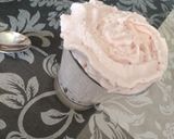 Foto del paso 3 de la receta Fresas con mousse de fresa y hierbabuena