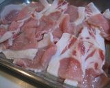 A picture of step 1 of Refreshing Pork and Ginger Stir Fry♪.