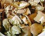 A picture of step 4 of Hakata-style Motsu Offal Hot Pot (Lightly-Flavored Soy Sauce Version).
