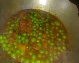 A picture of step 3 of Methi matar malai.