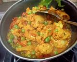 फूलगोभी,मटर की सब्जी (phoolgobhi,matar ki sabji recipe in Hindi) रेसिपी चरण 3 फोटो