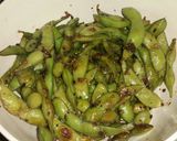 A picture of step 7 of Edamame with Garlic.