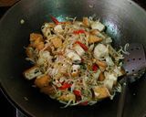Foto langkah ke 6 dari resep Tumis tauge tahu.